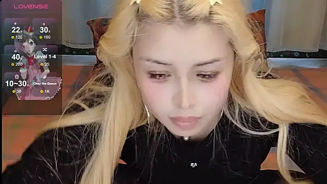 Snapshot of Lucky-xiuxiu chatting on 03-10-25, 02:17 Lucky-xiuxiu online show from 03-10-25, 02:17