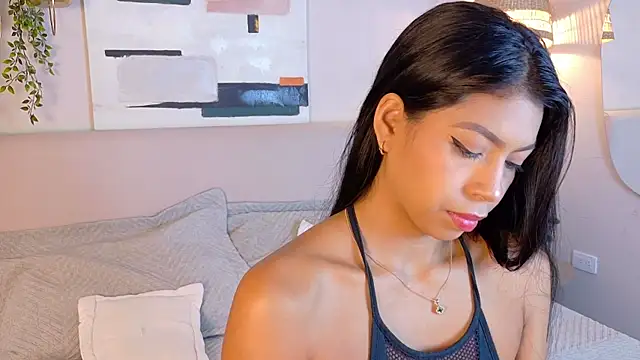 AbieHills online show from 11-19-25, 12:05