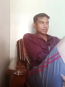 Snapshot of Abony_femboy chatting on 11-19-25, 05:29 Abony femboy online show from 11-19-25, 05:29