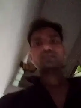 Snapshot of Abony_femboy chatting on 11-21-25, 05:28 Abony femboy online show from 11-21-25, 05:28