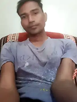 Snapshot of Abony_femboy chatting on 11-17-25, 07:56 Abony femboy online show from 11-17-25, 07:56