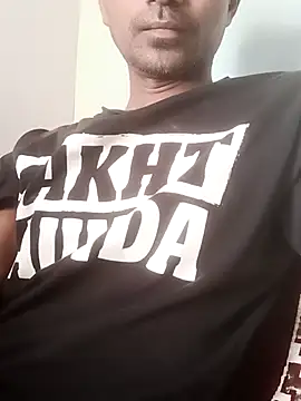 Snapshot of Abony_femboy chatting on 01-08-26, 08:31 Abony femboy online show from 01-08-26, 08:31