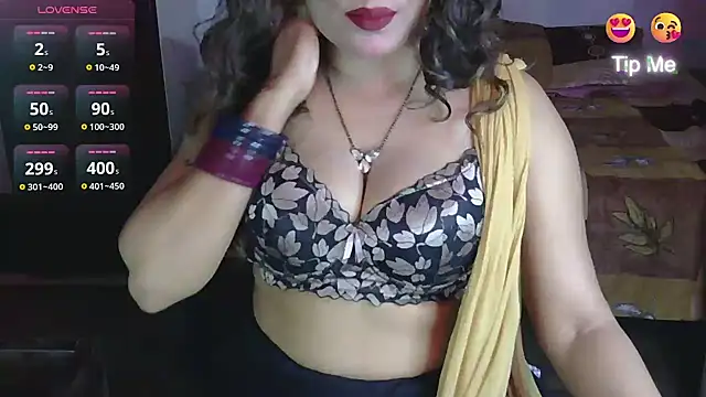 Snapshot of Anjaji-90 chatting on 06-19-26, 04:35 Anjaji-90 online show from 06-19-26, 04:35