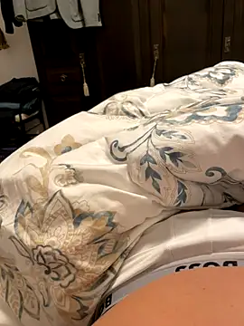 gamdschie49 online show from 09-19-25, 07:51