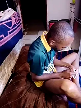 KMbesxxx online show from 11-15-25, 05:11