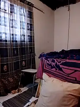 KMbesxxx online show from 09-10-25, 04:33