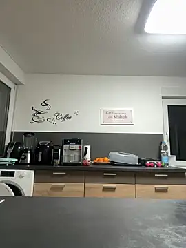 Mia-Fuchs online show from 02-22-26, 11:39