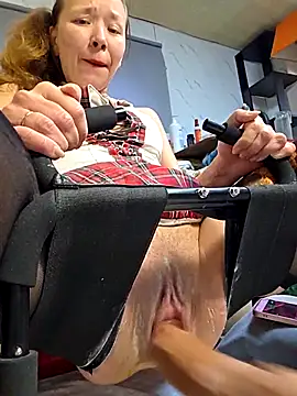 zasmin3 online show from 10-28-25, 12:00