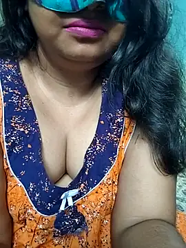 Snapshot of _MilkyBar chatting on 04-21-26, 11:28 MilkyBar online show from 04-21-26, 11:28