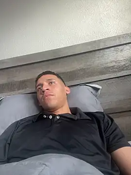 leisurelycriminal online show from 12-18-25, 06:01