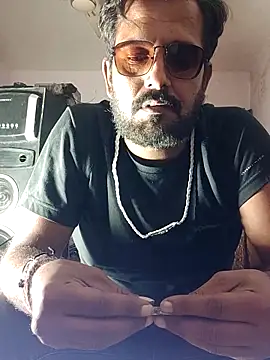 Snapshot of MAGNETICDADDY8 chatting on 12-02-25, 09:33 MAGNETICDADDY8 online show from 12-02-25, 09:33