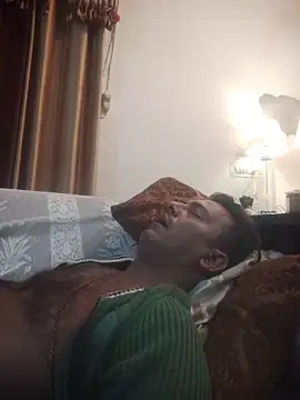 MAGNETICDADDY8 online show from 10-10-25, 05:47