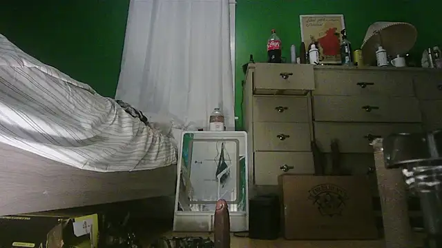 Snapshot of SadCatDaddy chatting on 06-18-26, 04:22 SadCatDaddy online show from 06-18-26, 04:22