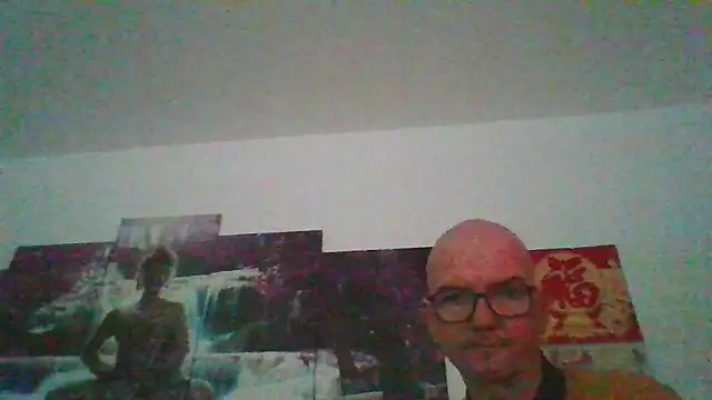 Snapshot of Ricaro78 chatting on 03-10-25, 08:12 Ricaro78 online show from 03-10-25, 08:12