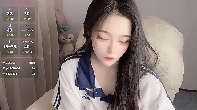 Snapshot of YUAN-- chatting on 01-18-25, 05:10 YUAN-- online show from 01-18-25, 05:10