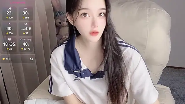 Snapshot of YUAN-- chatting on 01-19-25, 07:04 YUAN-- online show from 01-19-25, 07:04