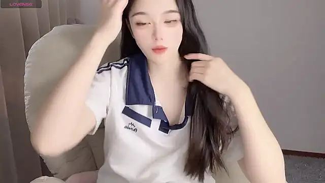 Snapshot of YUAN-- chatting on 01-14-25, 06:45 YUAN-- online show from 01-14-25, 06:45