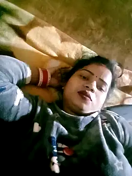 Snapshot of karishma736 chatting on 01-06-25, 03:40 karishma736 online show from 01-06-25, 03:40