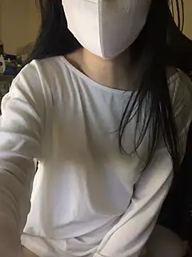 Snapshot of michikami18 chatting on 01-03-25, 08:32 michikami18 online show from 01-03-25, 08:32