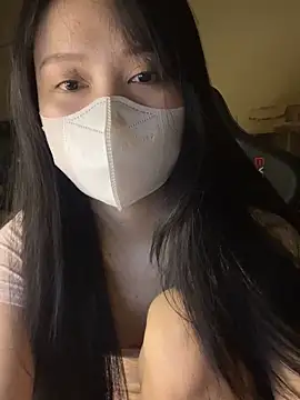 Snapshot of michikami18 chatting on 01-03-25, 04:06 michikami18 online show from 01-03-25, 04:06