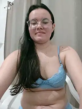 Snapshot of camillebr chatting on 10-08-25, 11:27 camillebr online show from 10-08-25, 11:27