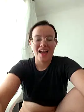 Snapshot of camillebr chatting on 02-02-26, 02:38 camillebr online show from 02-02-26, 02:38