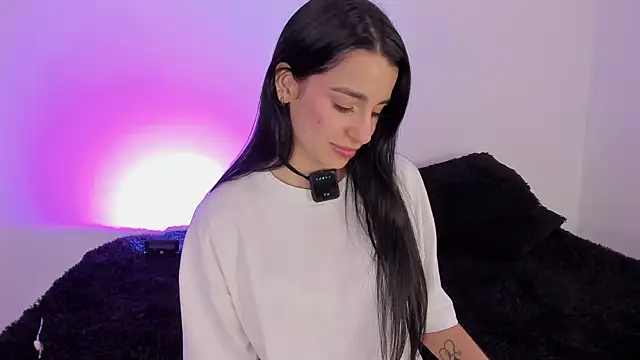 Laurensmith9 online show from 11-13-25, 08:24