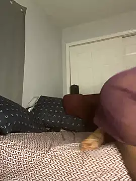 Yoshibaby2670 online show from 02-28-25, 12:09