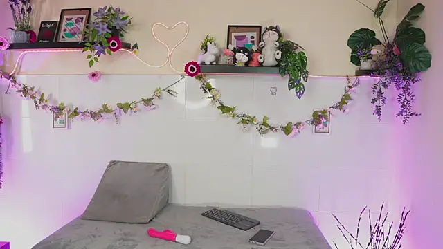 bri cullen online show from 09-08-25, 02:38