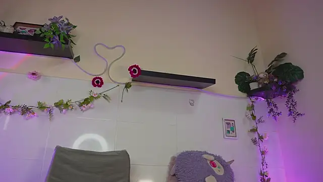 bri cullen online show from 11-12-25, 02:54