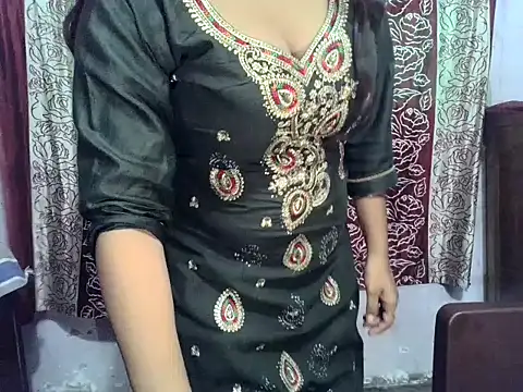 SIYA MAVI online show from 07-17-26, 02:20