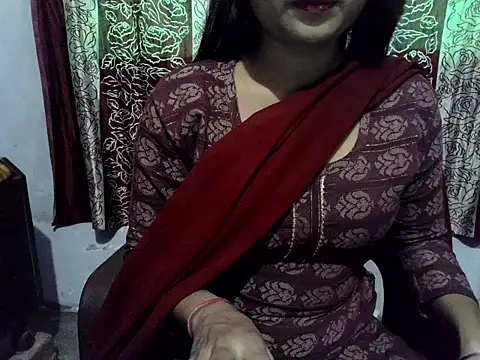 Snapshot of SIYA_MAVI chatting on 10-13-25, 04:14 SIYA MAVI online show from 10-13-25, 04:14