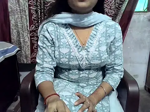 Snapshot of SIYA_MAVI chatting on 05-02-26, 01:55 SIYA MAVI online show from 05-02-26, 01:55