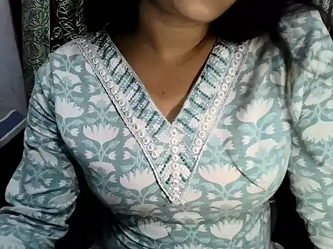 SIYA MAVI online show from 07-20-26, 04:31