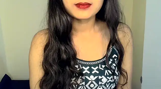 Snapshot of SIYA_MAVI chatting on 02-05-25, 10:30 SIYA MAVI online show from 02-05-25, 10:30