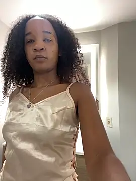 Snapshot of lunalustycumslut chatting on 11-21-25, 06:51 lunalustycumslut online show from 11-21-25, 06:51