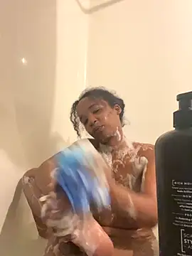 Snapshot of lunalustycumslut chatting on 11-11-25, 12:44 lunalustycumslut online show from 11-11-25, 12:44