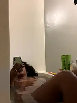 Snapshot of lunalustycumslut chatting on 11-04-25, 10:41 lunalustycumslut online show from 11-04-25, 10:41