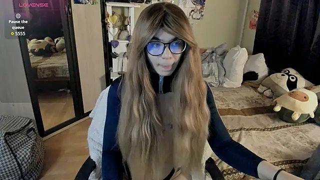 alexiamaleax online show from 04-23-26, 12:39