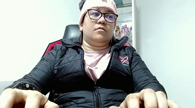 Snapshot of Astrid_Rx chatting on 01-14-25, 01:28 Astrid Rx online show from 01-14-25, 01:28