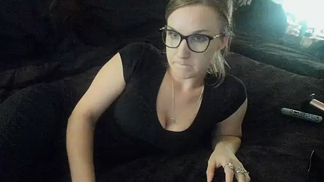 Kitty DaCocks online show from 11-10-25, 11:32