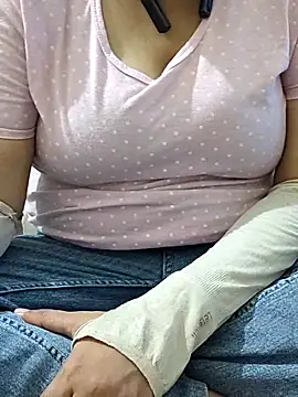 mallupriyapriya online show from 11-16-25, 08:08