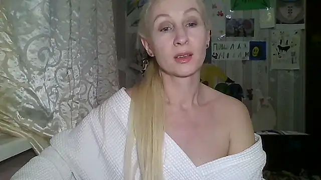 Snapshot of Mariana_har777 chatting on 03-01-25, 03:27 Mariana har777 online show from 03-01-25, 03:27