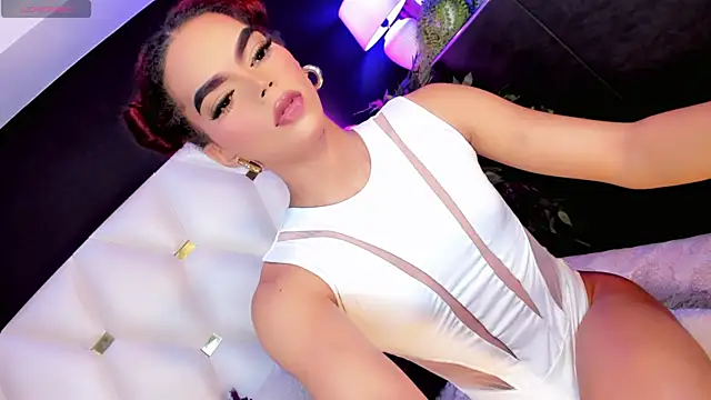 Snapshot of Diva_Smith02 chatting on 05-03-26, 11:58 Diva Smith02 online show from 05-03-26, 11:58