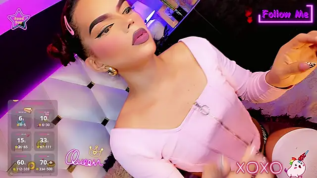 Snapshot of Diva_Smith02 chatting on 05-17-26, 11:21 Diva Smith02 online show from 05-17-26, 11:21