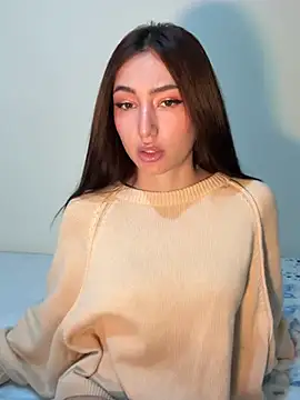 Maddy Jones online show from 03-21-25, 05:02