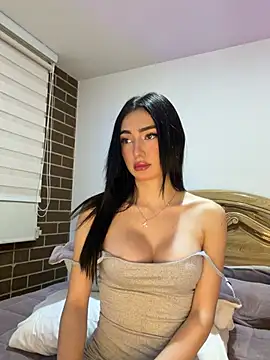 Maddy Jones online show from 02-12-26, 02:22