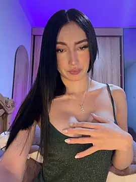 Maddy Jones online show from 01-07-26, 02:49