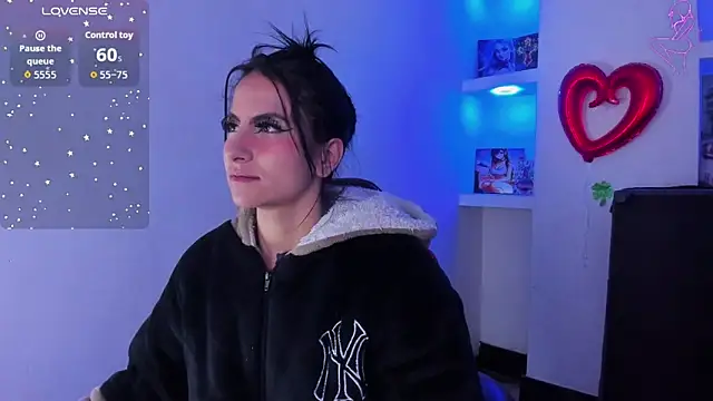 Anniee x online show from 04-30-26, 12:56