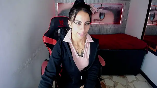 Anniee x online show from 12-20-25, 01:14